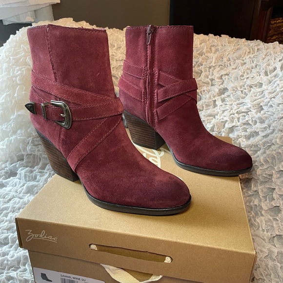 💥NWT💥 Zodiac Sammi Boot - Picture 11 of 14